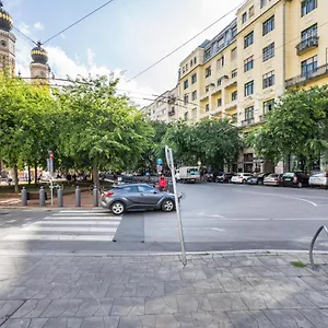 Breathless Panorama Synagogue Elegant Attic Free Parking Reservation Needed Budapest
